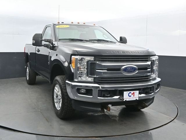 2017 Ford Super Duty F-350 SRW XL