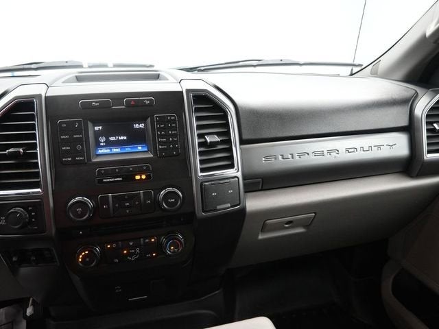 2017 Ford Super Duty F-350 SRW XL