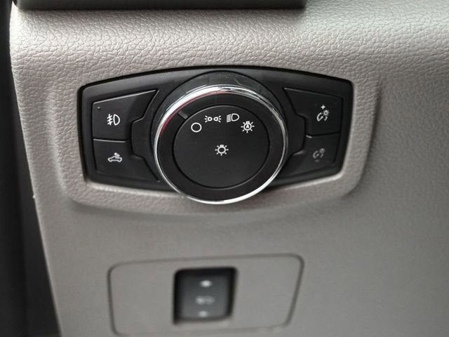 2017 Ford Super Duty F-350 SRW XL