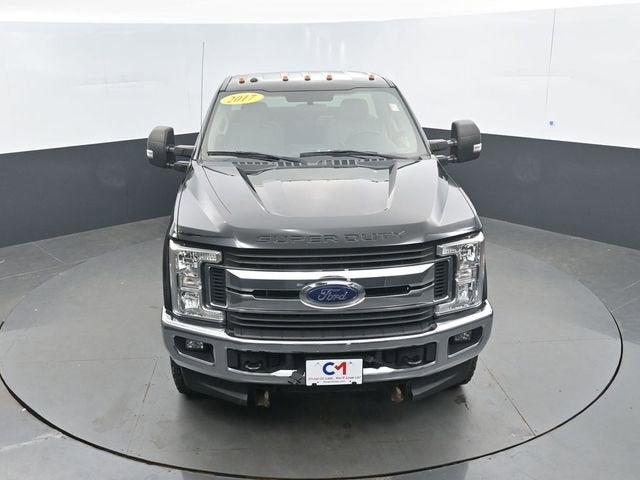 2017 Ford Super Duty F-350 SRW XL