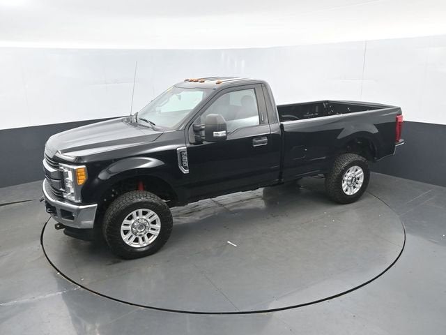 2017 Ford Super Duty F-350 SRW XL
