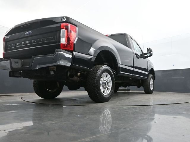 2017 Ford Super Duty F-350 SRW XL