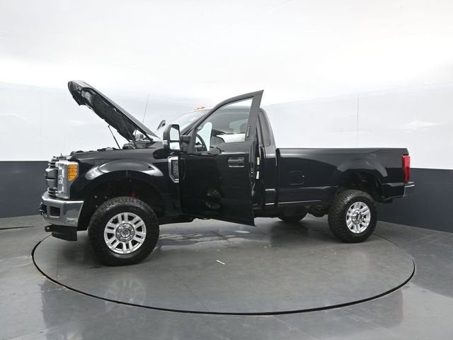 2017 Ford Super Duty F-350 SRW XL