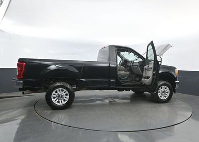 2017 Ford Super Duty F-350 SRW XL