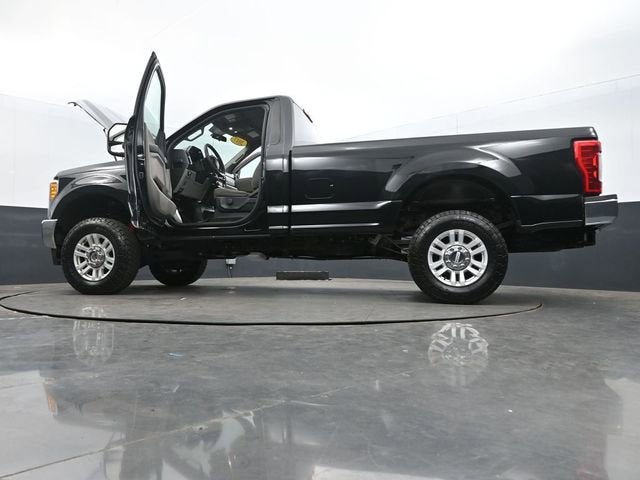 2017 Ford Super Duty F-350 SRW XL