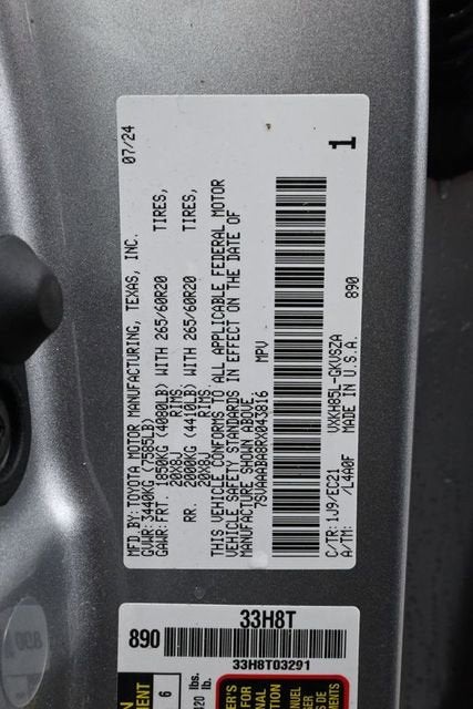 2024 Toyota Sequoia SR5