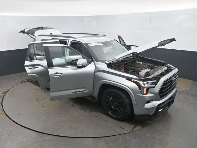 2024 Toyota Sequoia SR5