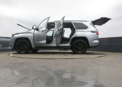 2024 Toyota Sequoia SR5