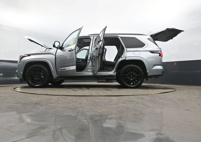 2024 Toyota Sequoia SR5