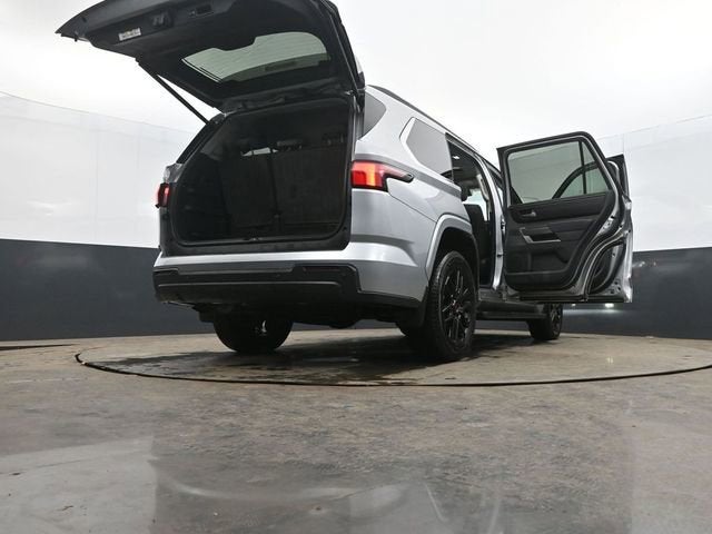 2024 Toyota Sequoia SR5