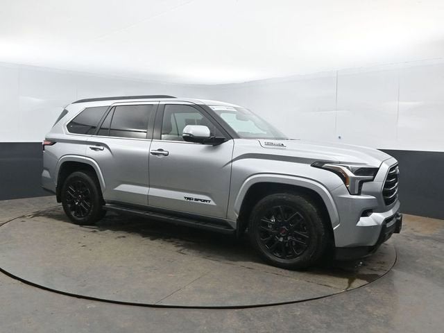 2024 Toyota Sequoia SR5