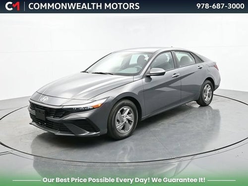 2025 Hyundai Elantra SE