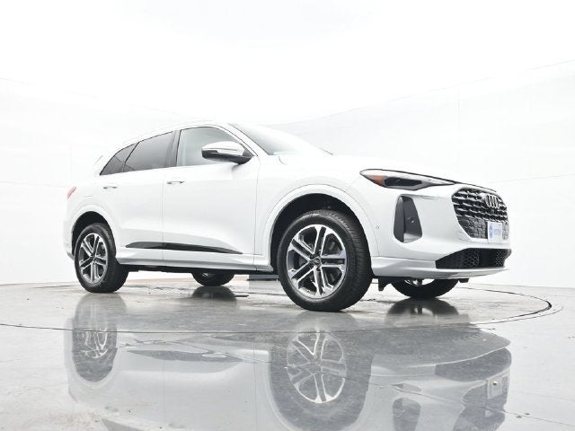 2025 Audi Q5 Premium