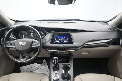 2023 Cadillac XT4 Premium Luxury