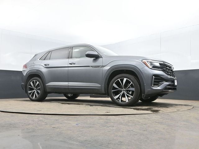 2025 Volkswagen Atlas Cross Sport 2.0T SEL Premium R-Line