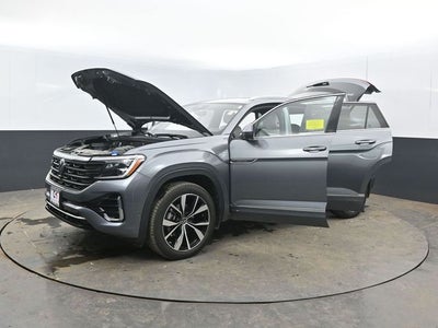 2025 Volkswagen Atlas Cross Sport 2.0T SEL Premium R-Line