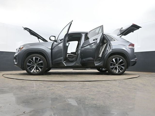 2025 Volkswagen Atlas Cross Sport 2.0T SEL Premium R-Line