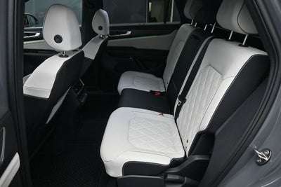 2025 Volkswagen Atlas Cross Sport 2.0T SEL Premium R-Line