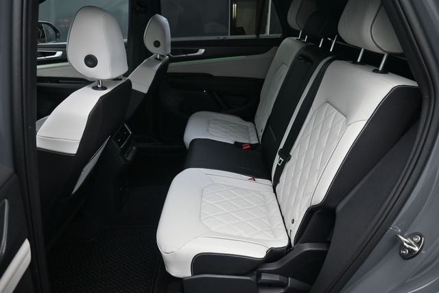 2025 Volkswagen Atlas Cross Sport 2.0T SEL Premium R-Line