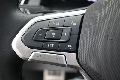 2025 Volkswagen Atlas Cross Sport 2.0T SEL Premium R-Line