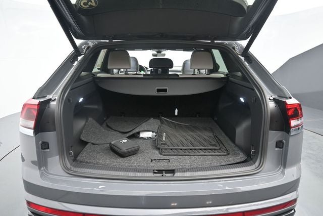 2025 Volkswagen Atlas Cross Sport 2.0T SEL Premium R-Line