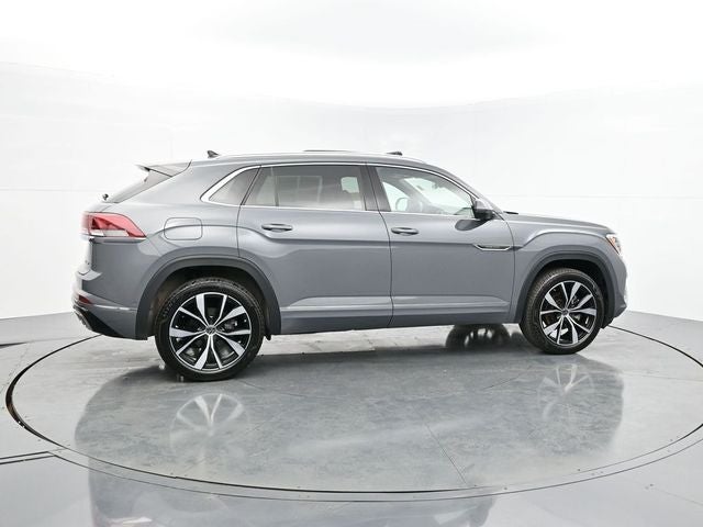 2025 Volkswagen Atlas Cross Sport 2.0T SEL Premium R-Line