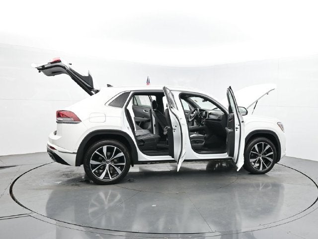 2024 Volkswagen Atlas Cross Sport 2.0T SEL Premium R-Line