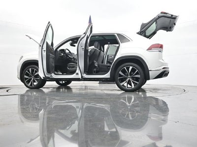 2024 Volkswagen Atlas Cross Sport 2.0T SEL Premium R-Line