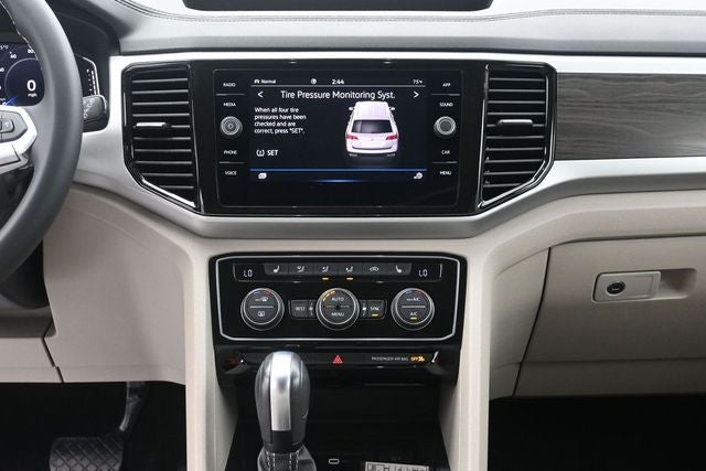 2023 Volkswagen Atlas 2.0T SE w/Technology