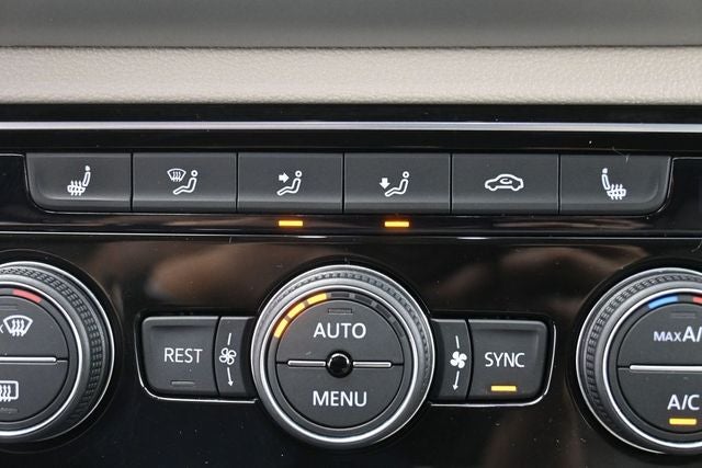 2023 Volkswagen Atlas 2.0T SE w/Technology