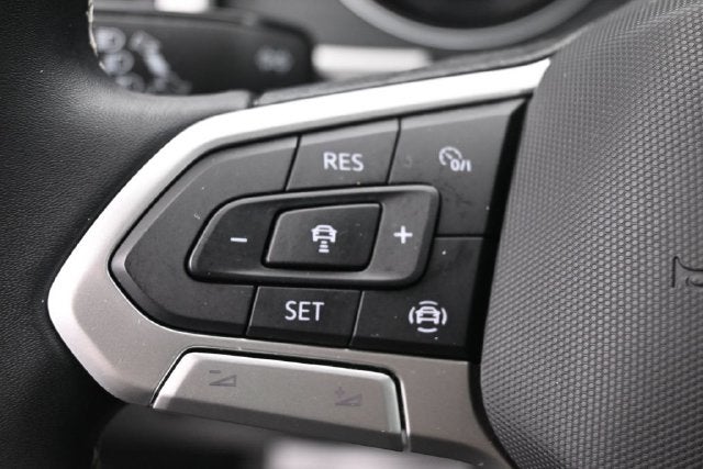 2021 Volkswagen Atlas 2.0T SE w/Technology
