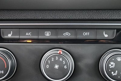 2022 Volkswagen Atlas Cross Sport 2.0T SE