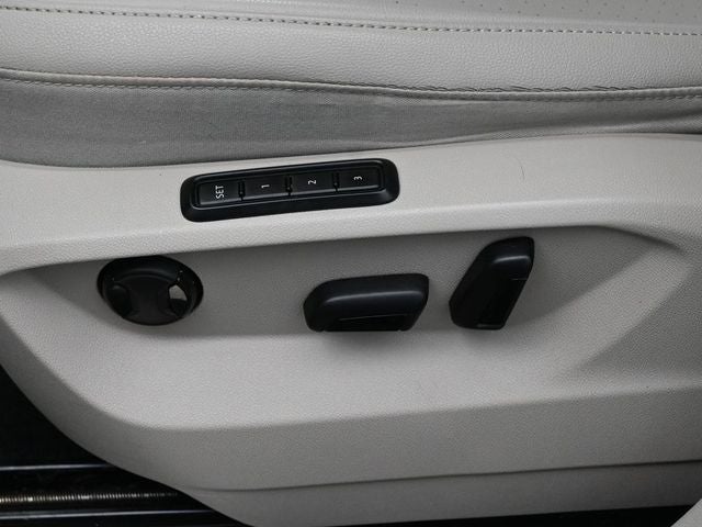 2019 Volkswagen Atlas 3.6L V6 SEL R-Line R-Line