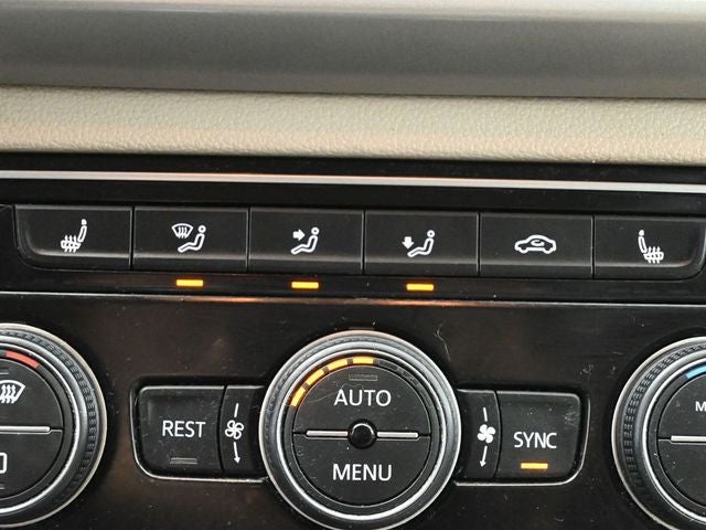 2019 Volkswagen Atlas 3.6L V6 SEL R-Line R-Line