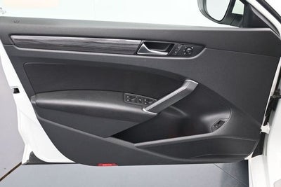 2020 Volkswagen Passat 2.0T R-Line