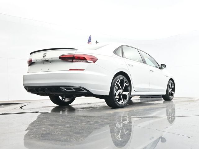 2020 Volkswagen Passat 2.0T R-Line