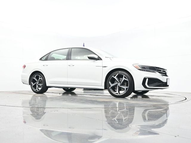2020 Volkswagen Passat 2.0T R-Line