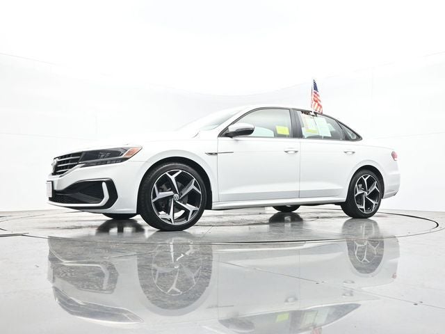 2020 Volkswagen Passat 2.0T R-Line