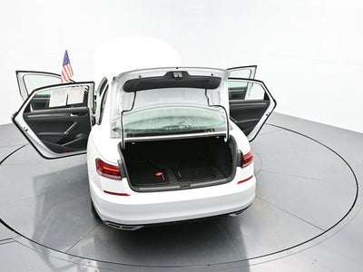 2020 Volkswagen Passat 2.0T R-Line