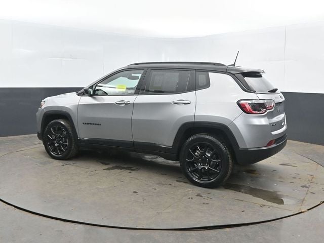 2022 Jeep Compass Altitude