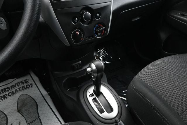 2019 Nissan Versa 1.6 SV