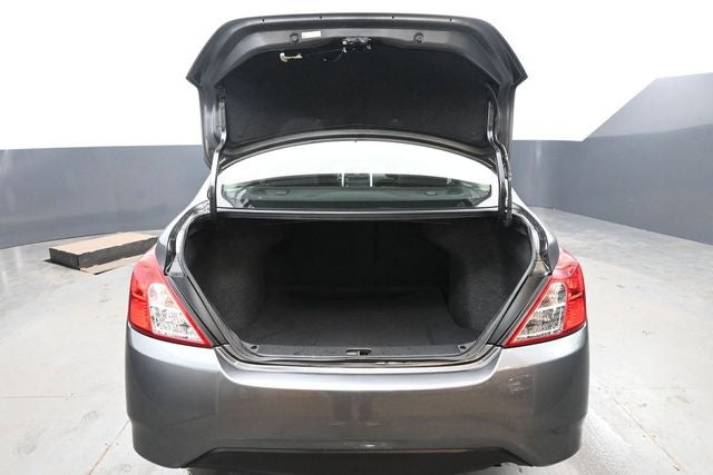 2019 Nissan Versa 1.6 SV