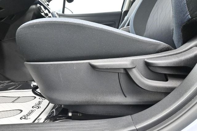 2023 Nissan Versa 1.6 SV