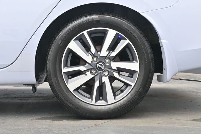 2023 Nissan Versa 1.6 SV