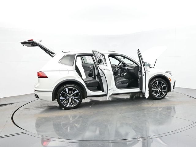 2022 Volkswagen Tiguan 2.0T SEL R-Line