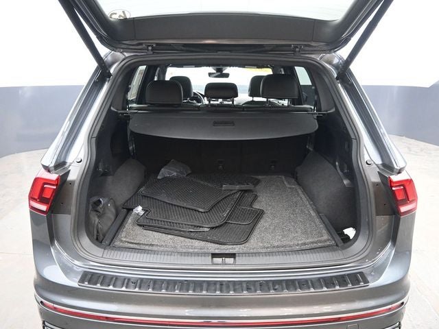 2022 Volkswagen Tiguan 2.0T SEL R-Line