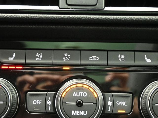 2023 Volkswagen Taos 1.5T SEL