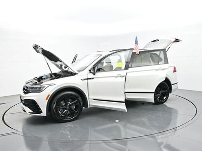 2023 Volkswagen Tiguan 2.0T SE R-Line Black