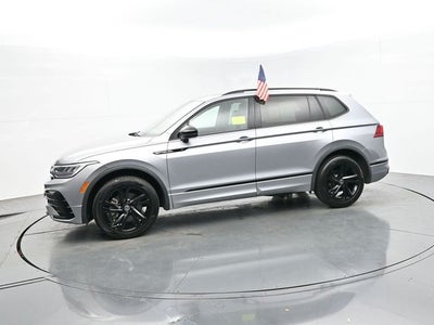 2024 Volkswagen Tiguan 2.0T SE R-Line Black