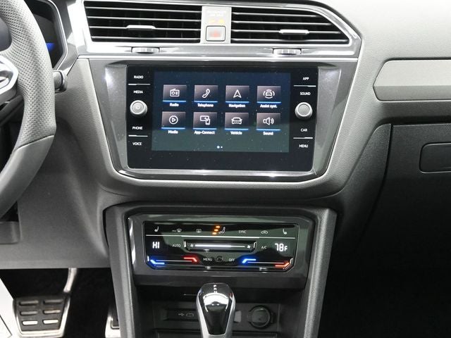 2024 Volkswagen Tiguan 2.0T SE R-Line Black